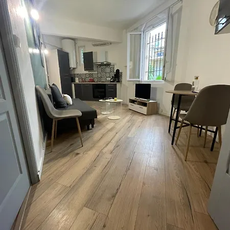 L'esterel * أنتيب